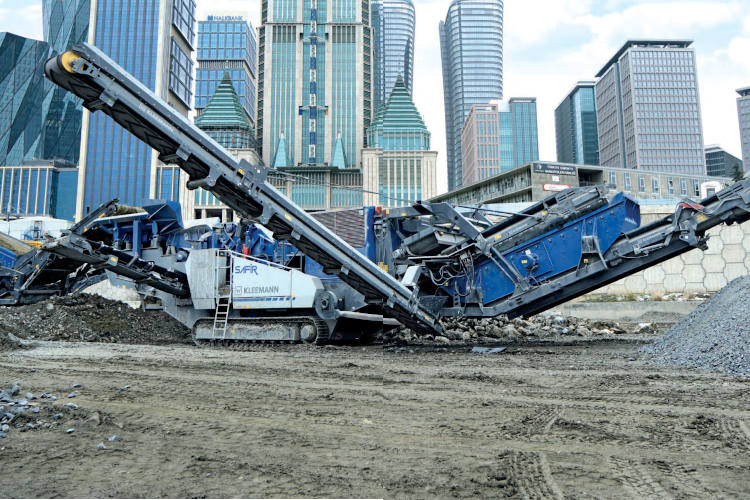 Las instalaciones trituradoras y de cribado de Kleemann en el distrito financiero de Estambul.