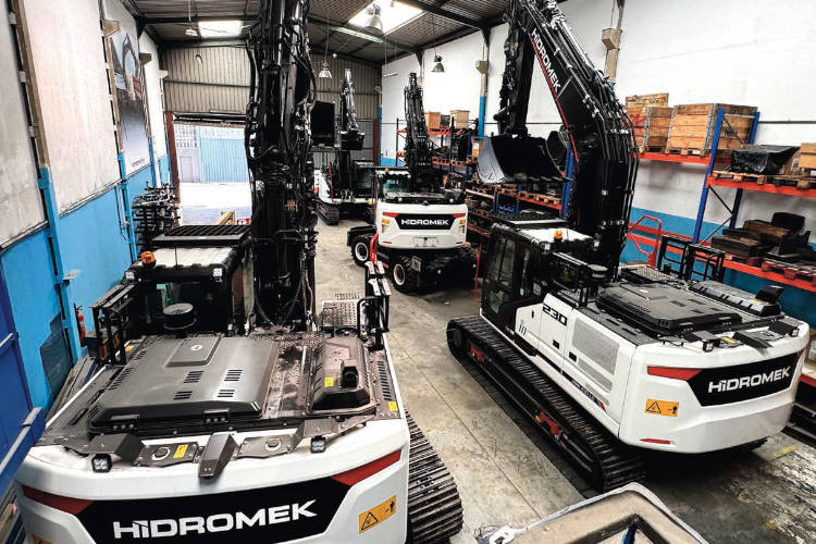 Hidromek con GKM Maquinaria