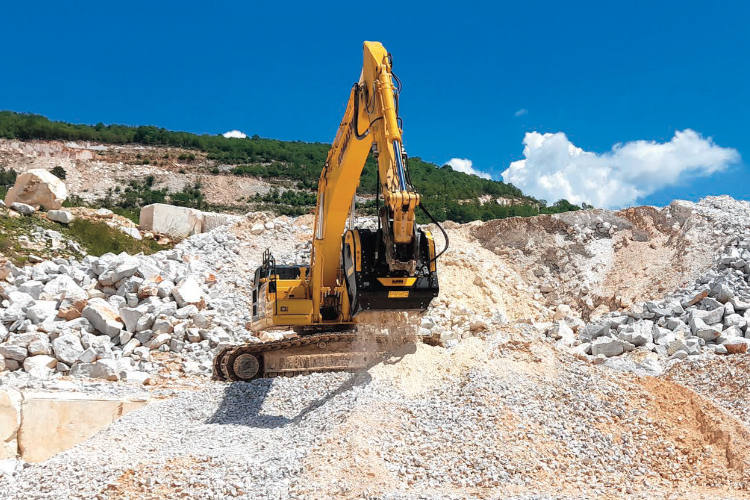 Desechos con MB Crusher.
