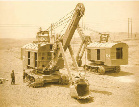 Kobelco creó la primera pala eléctrica de minería de Japón en 1930.