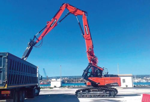 Excavadora de Demolición DX235DM de Doosan